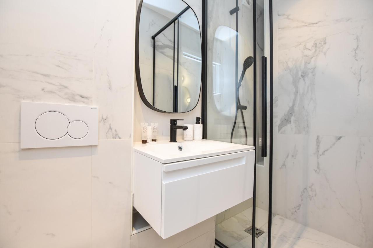 Cmg Michel Bizot / Trousseau Apartment Париж Екстериор снимка